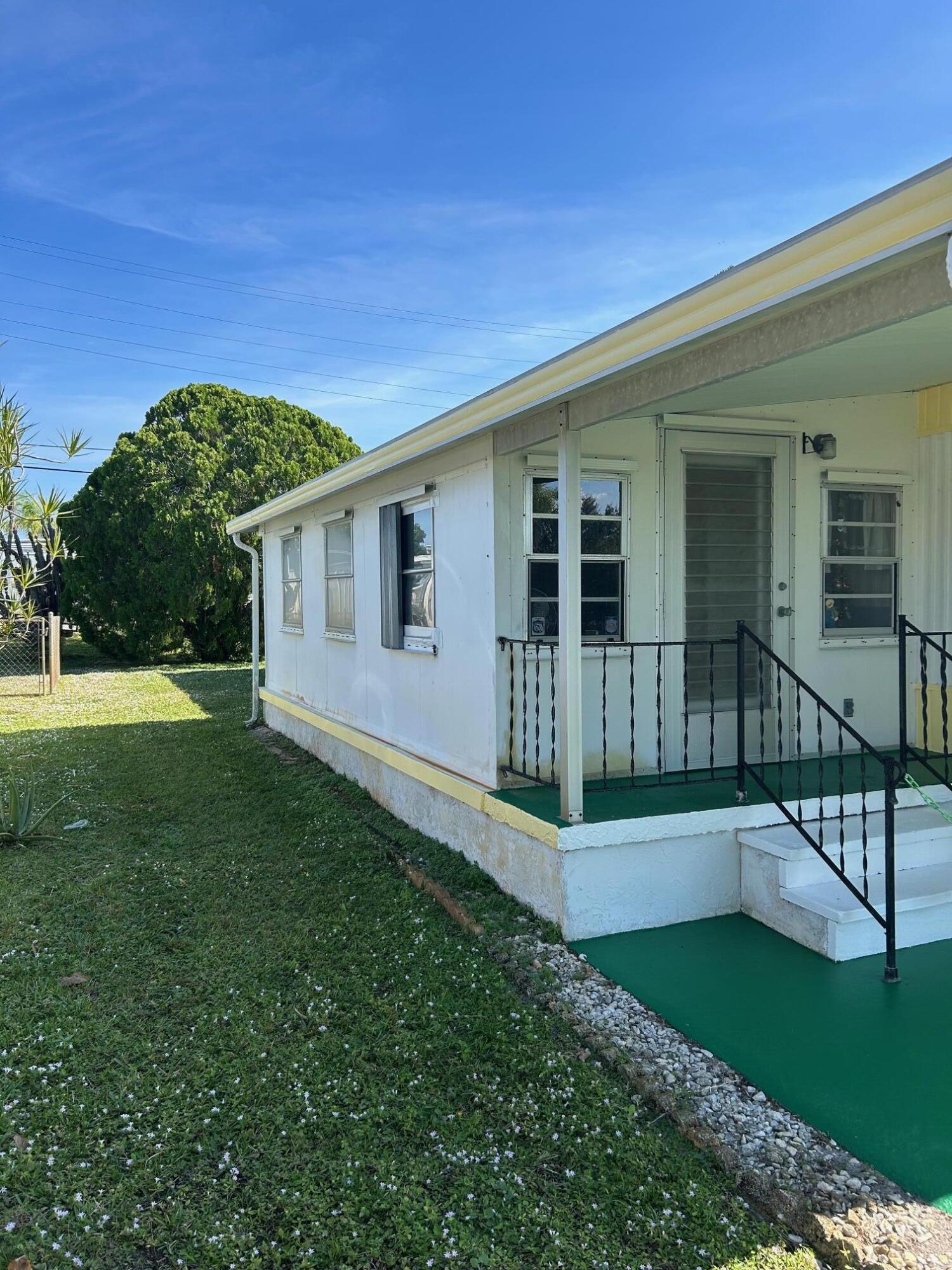 7199 SE Redbird Circle