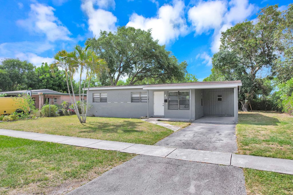 Photo of 3680 Jackson Boulevard, Fort Lauderdale, FL 33312 (MLS # B26015311)