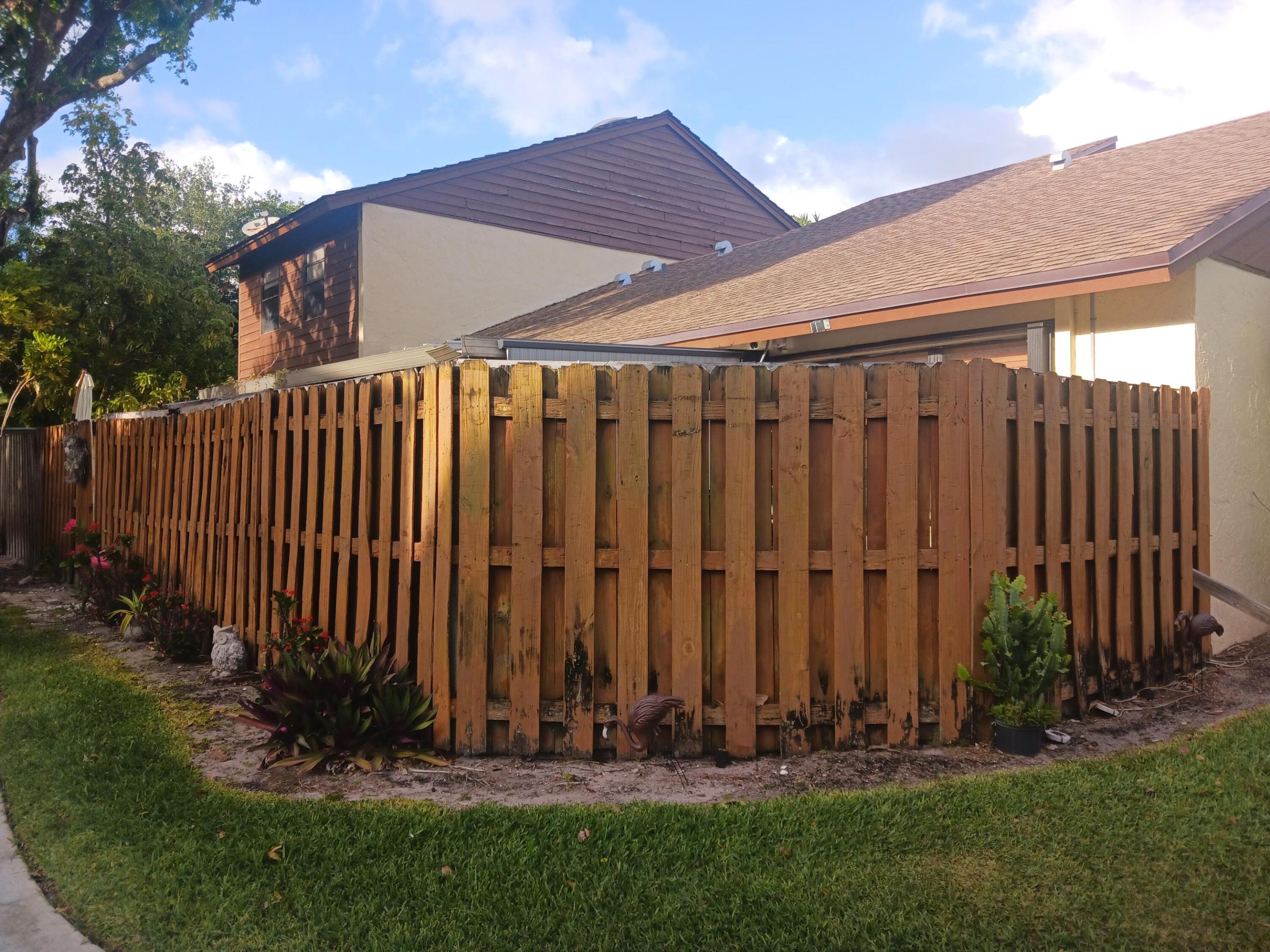 HIDDEN HOLLOW - Residential Lease