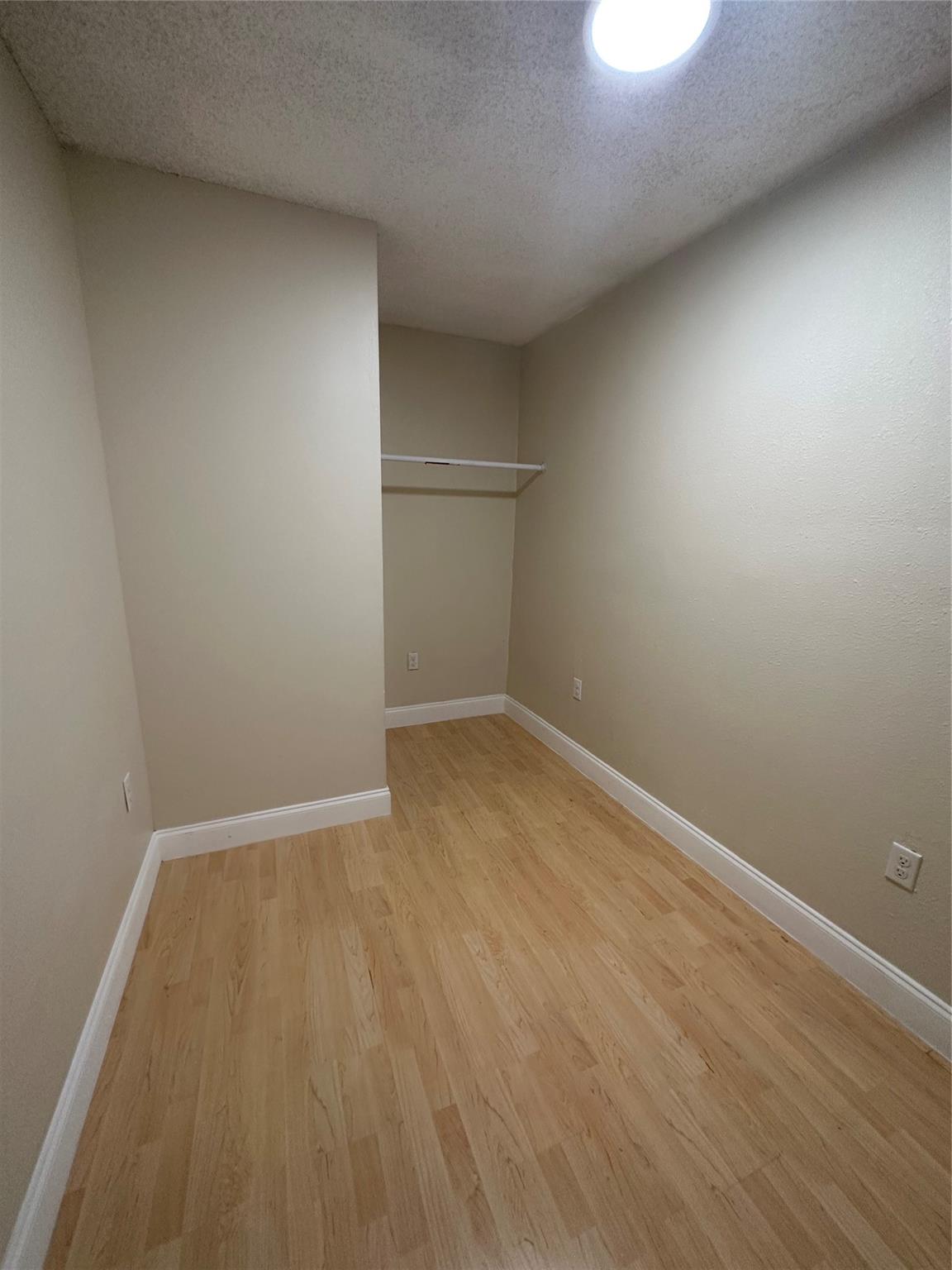 VENETIAN GARDEN OF MIAMI - Residential Lease