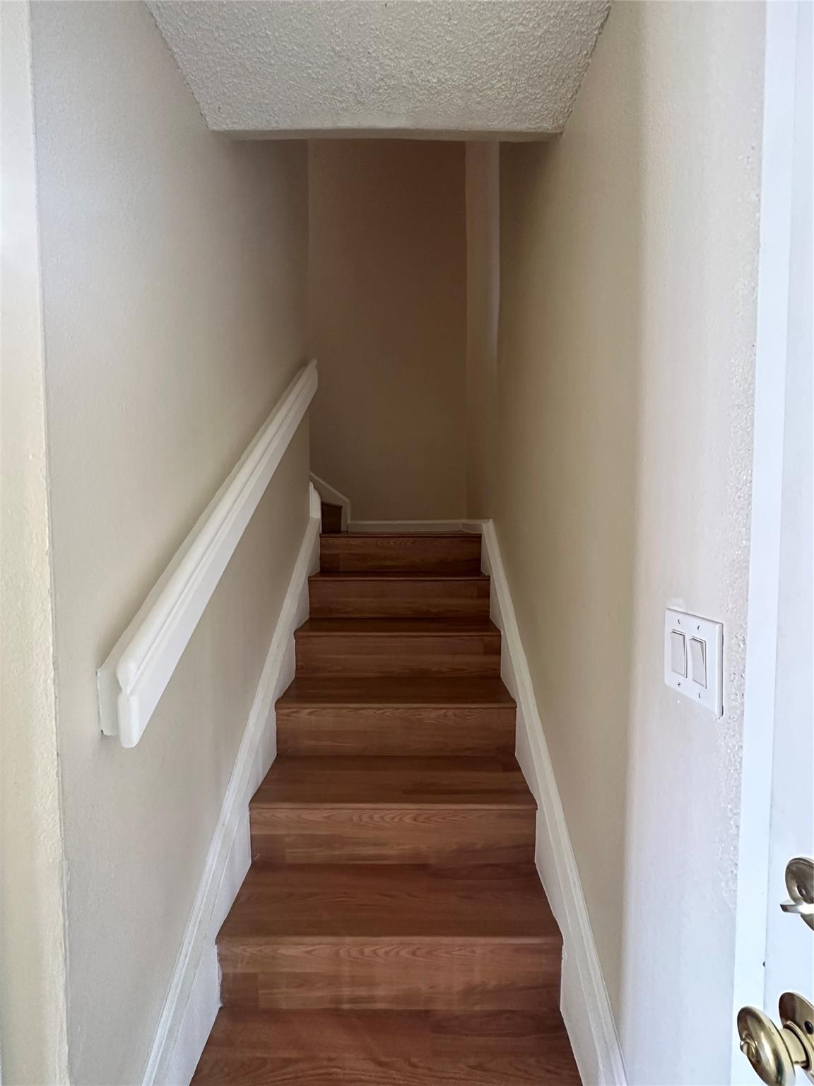 VENETIAN GARDEN OF MIAMI - Residential Lease