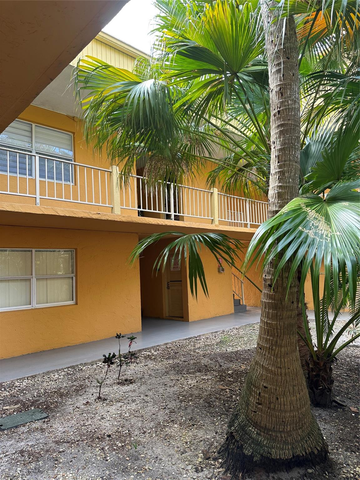 VENETIAN GARDEN OF MIAMI - Residential Lease