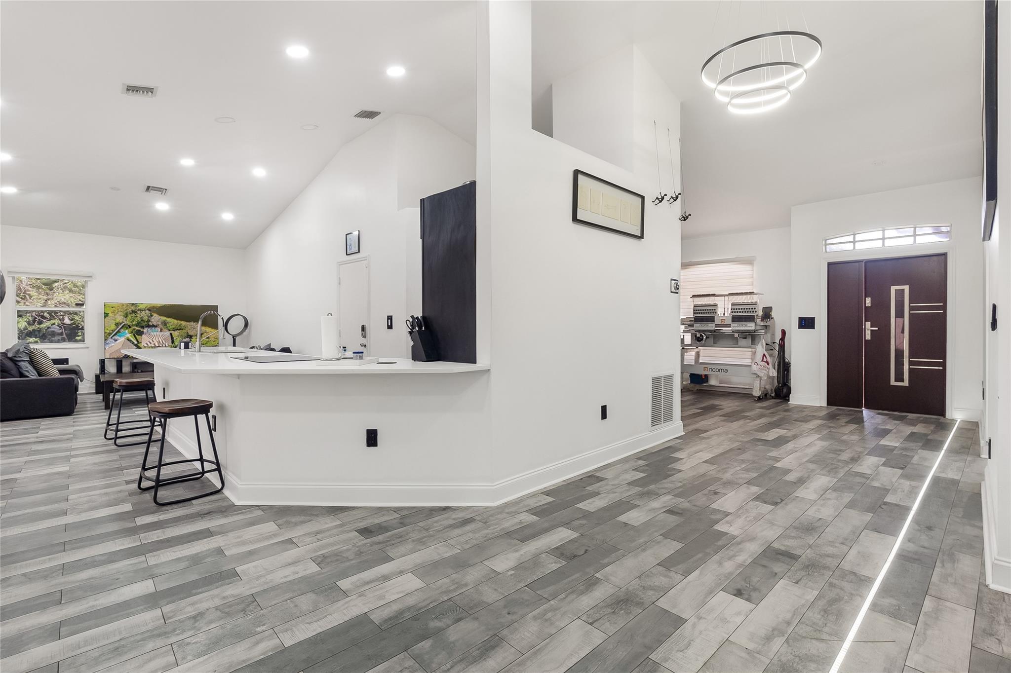 Avalon 160-4 B - Residential