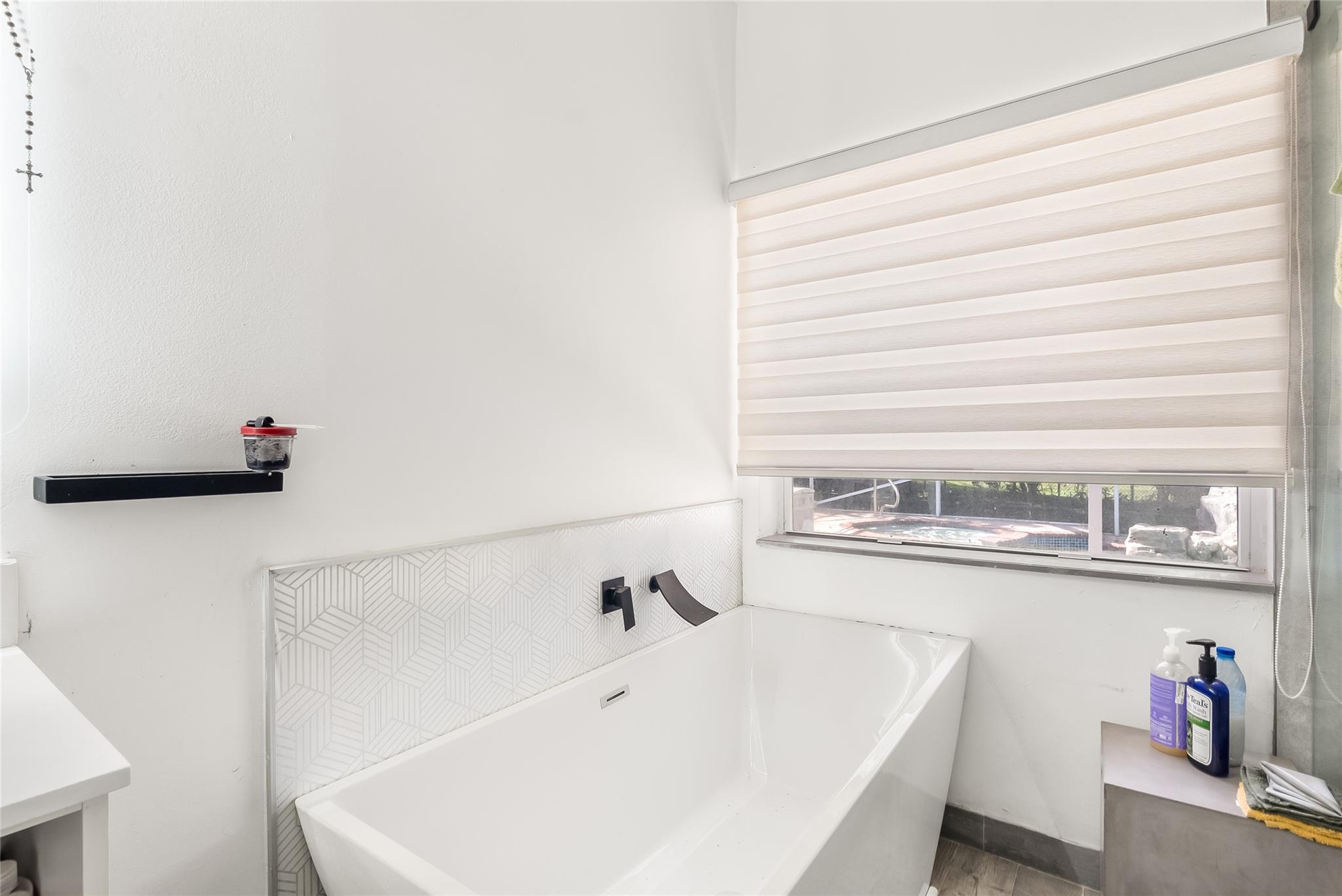 Avalon 160-4 B - Residential