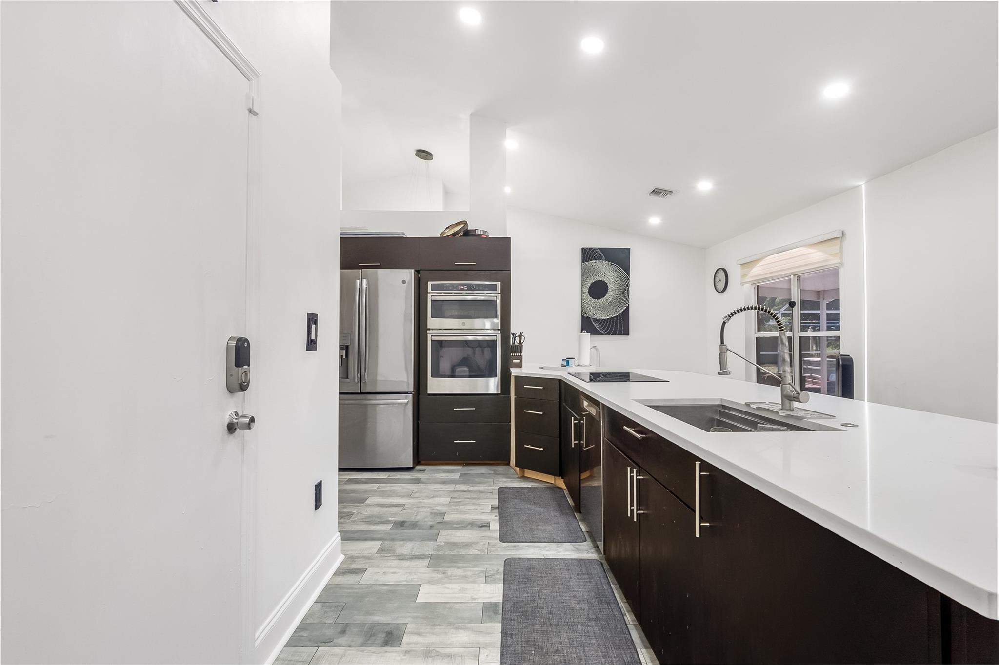 Avalon 160-4 B - Residential