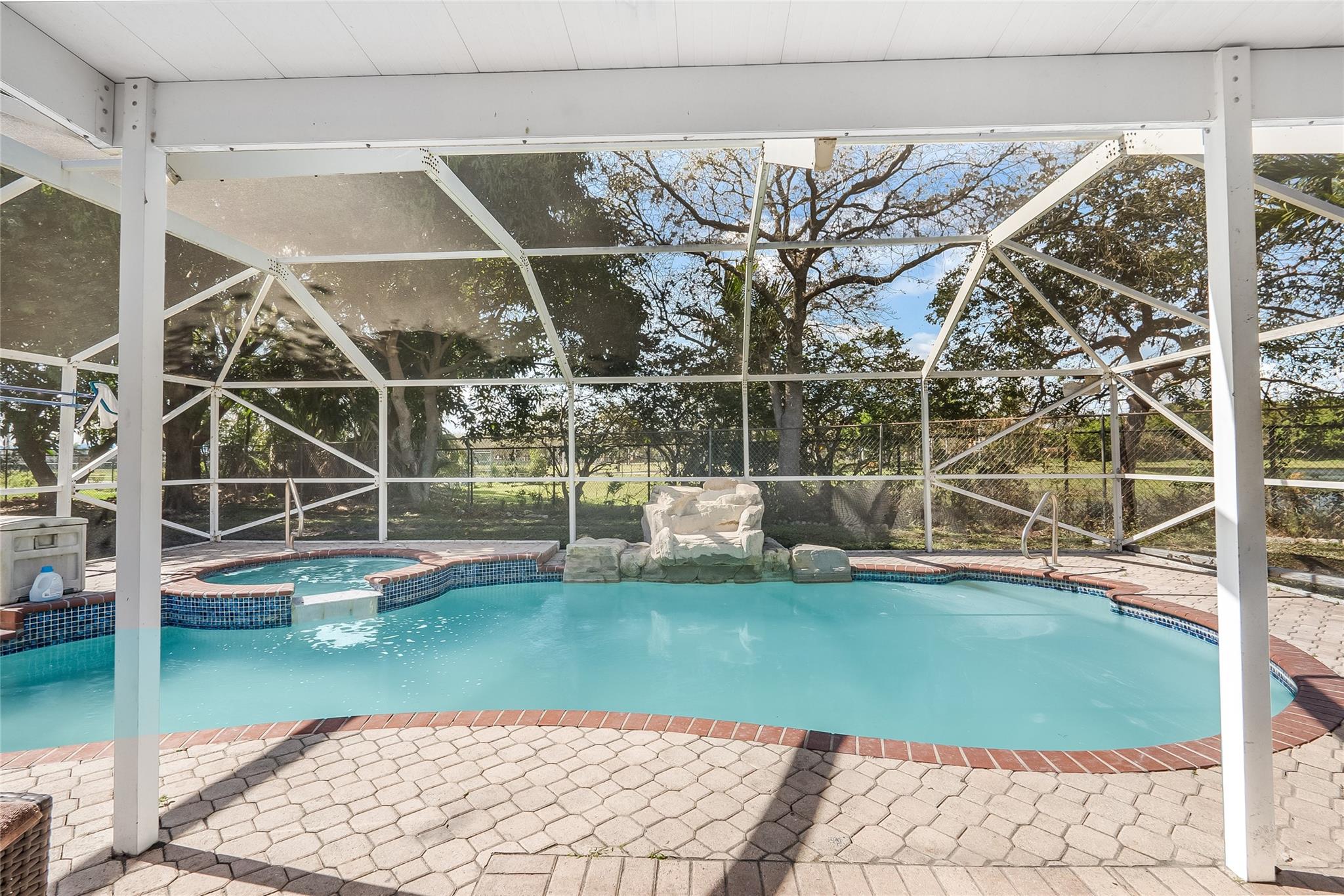 Avalon 160-4 B - Residential