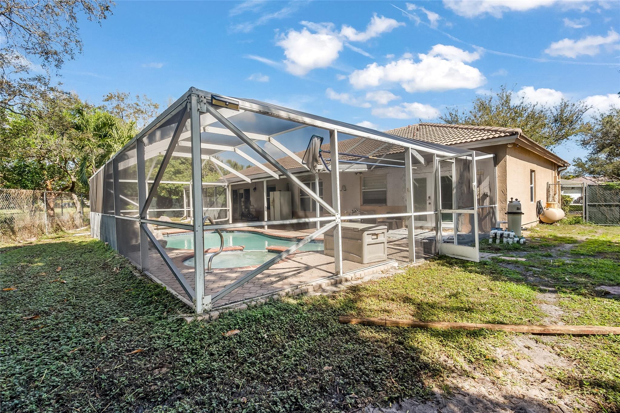 Avalon 160-4 B - Residential