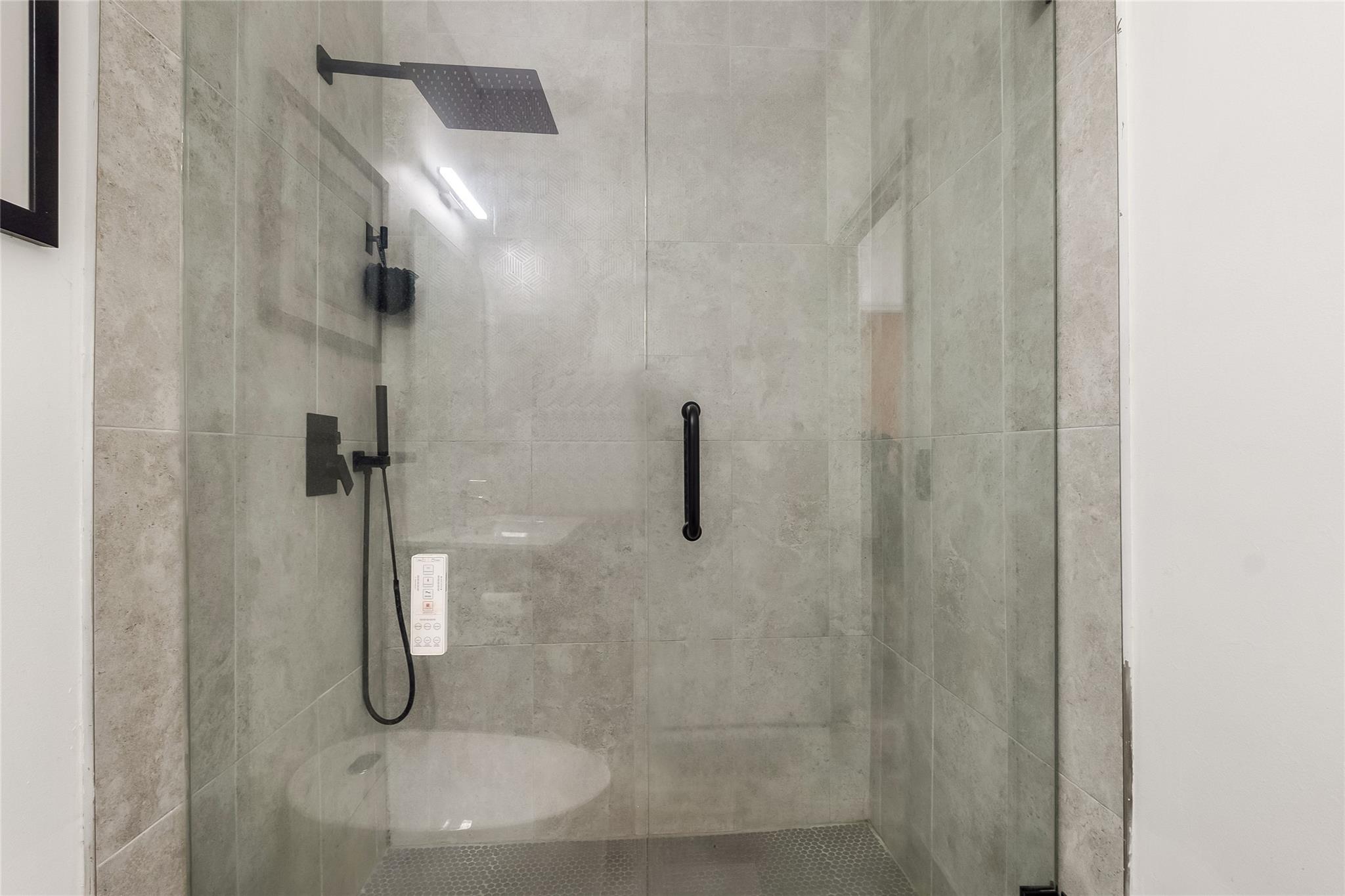 Avalon 160-4 B - Residential