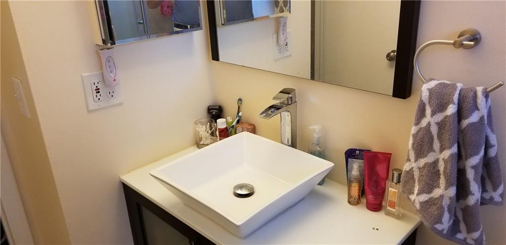 Annies Castle Condo - Residential Lease