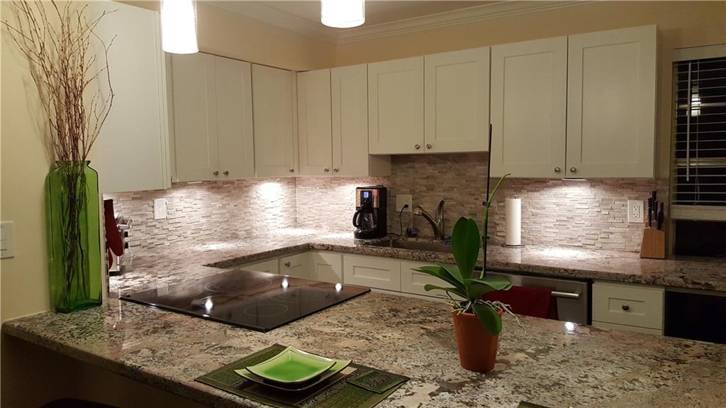 Annies Castle Condo - Residential Lease