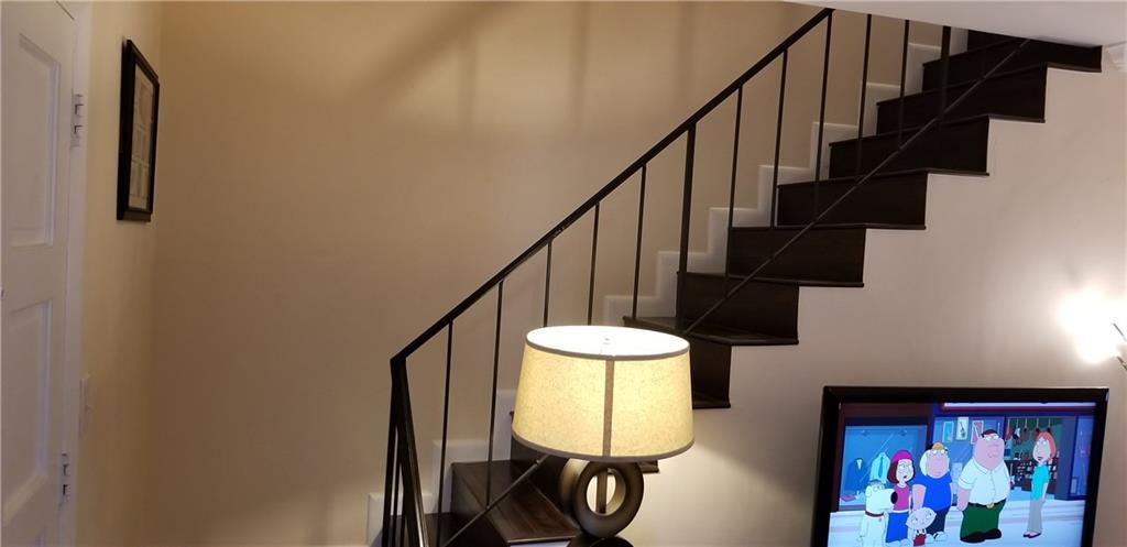 Annies Castle Condo - Residential Lease