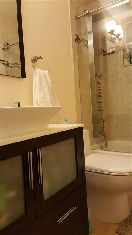 Annies Castle Condo - Residential Lease