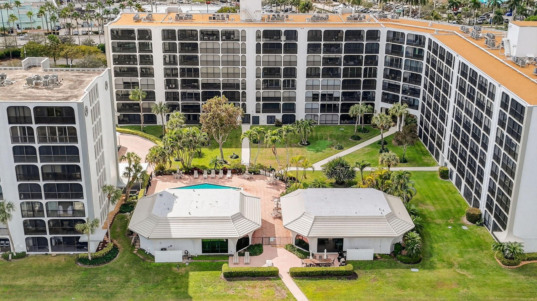 HILLSBORO LANDINGS CONDO NO ONE - Residential