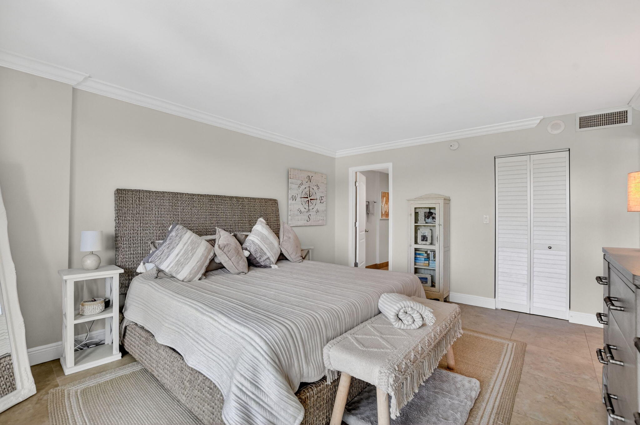 HILLSBORO LANDINGS CONDO NO ONE - Residential