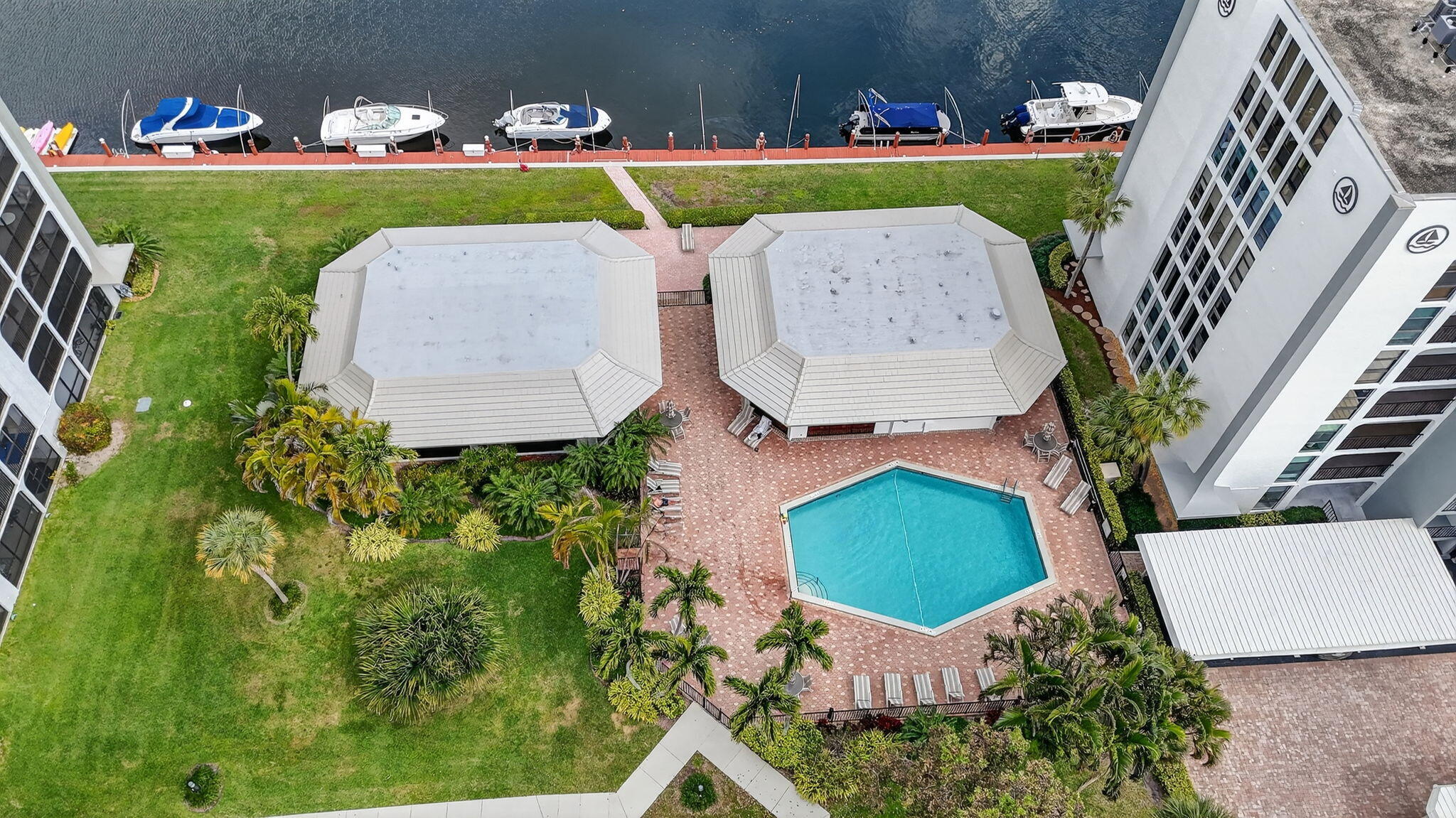 HILLSBORO LANDINGS CONDO NO ONE - Residential