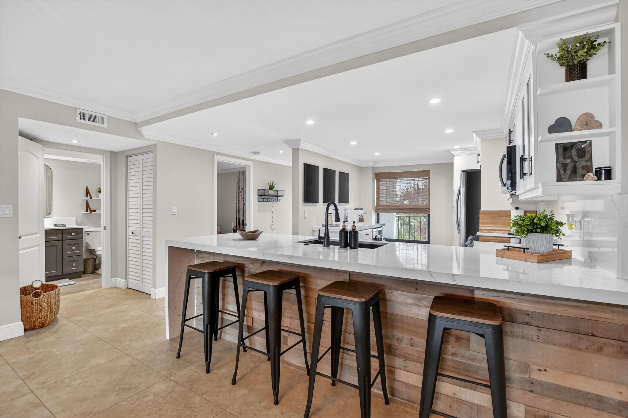 HILLSBORO LANDINGS CONDO NO ONE - Residential