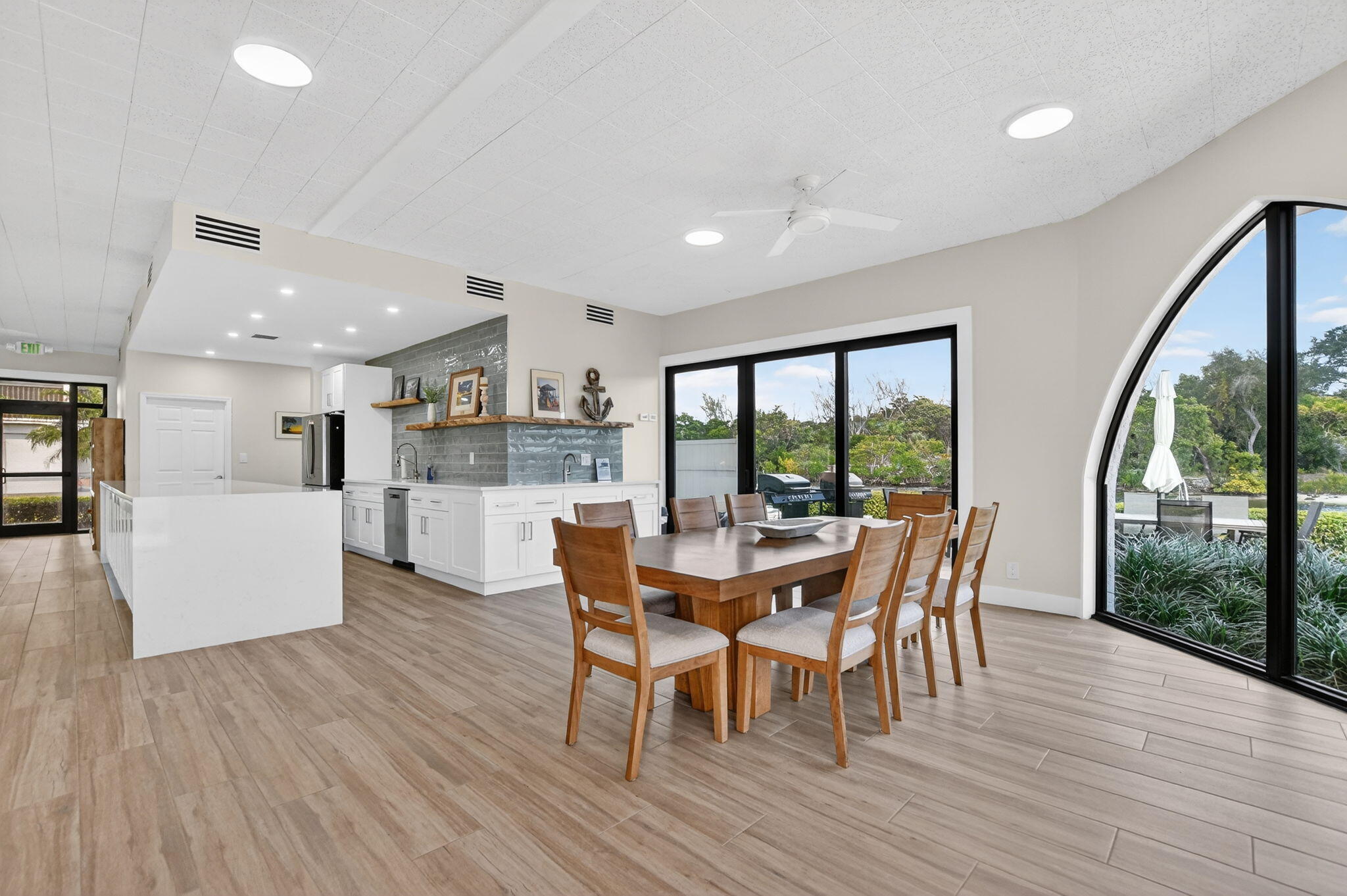 HILLSBORO LANDINGS CONDO NO ONE - Residential