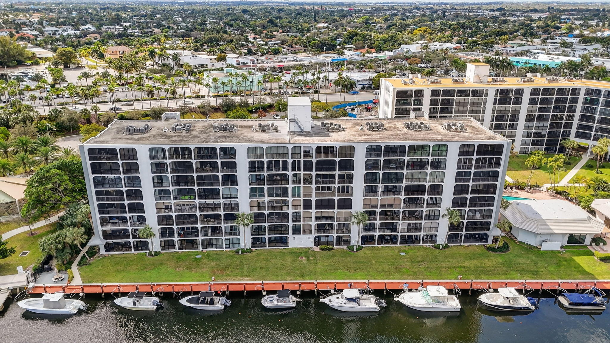 HILLSBORO LANDINGS CONDO NO ONE - Residential