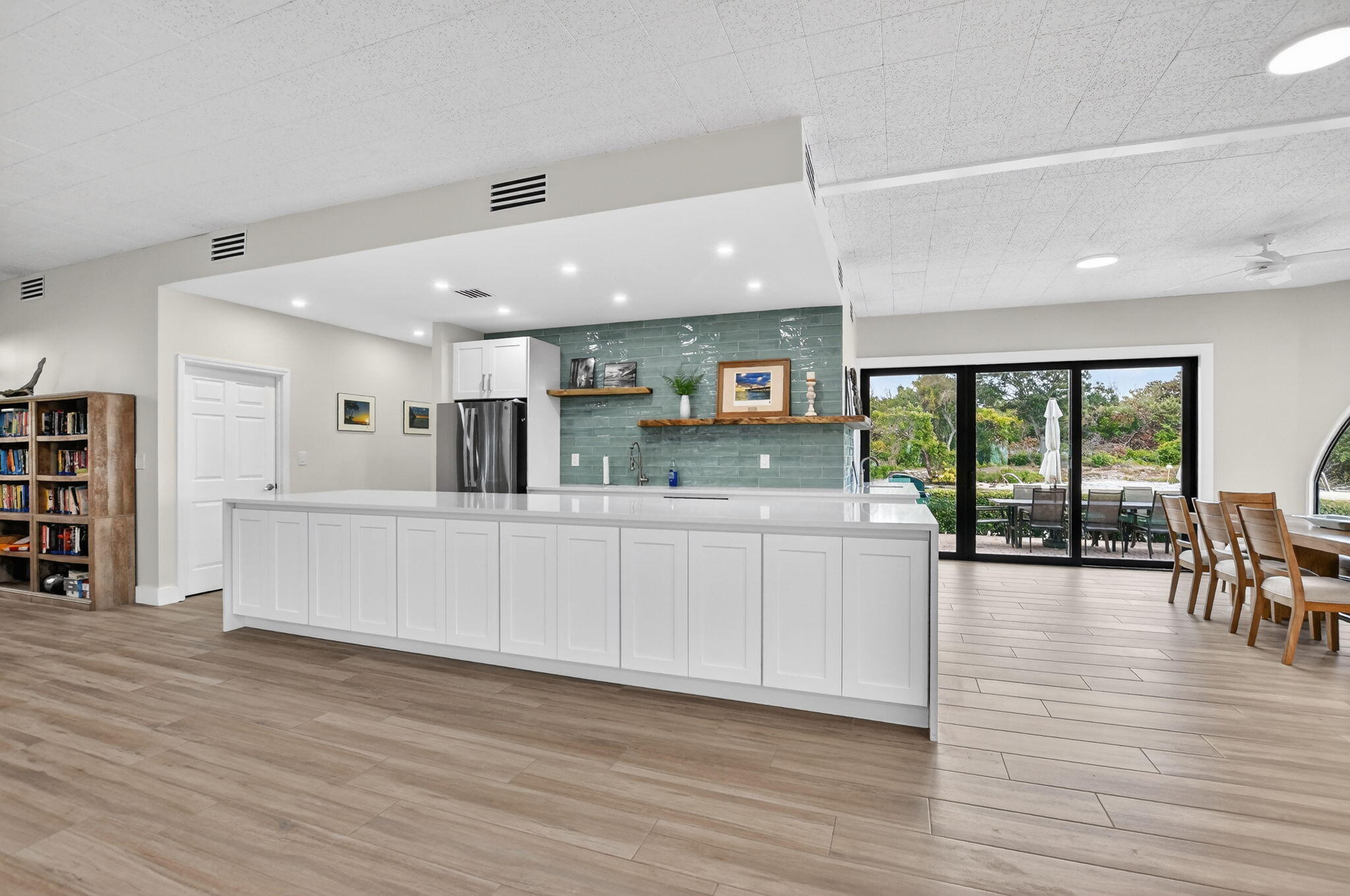 HILLSBORO LANDINGS CONDO NO ONE - Residential