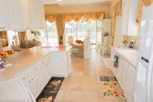 VILLAGEWALK - Residential