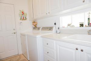 VILLAGEWALK - Residential