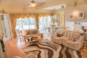 VILLAGEWALK - Residential