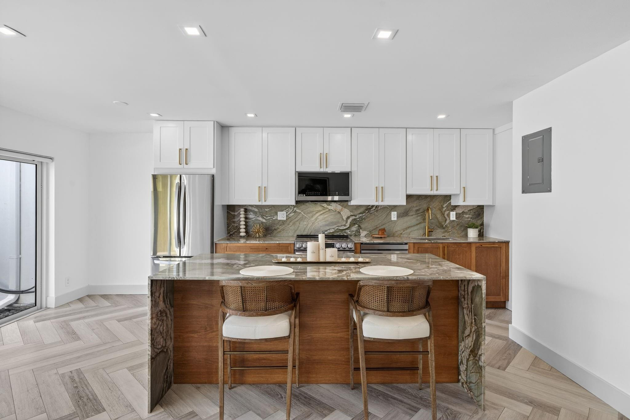 Townhouse Isle - Residential