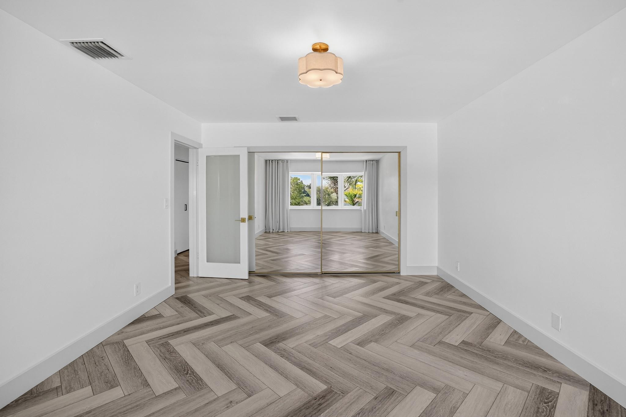 Townhouse Isle - Residential