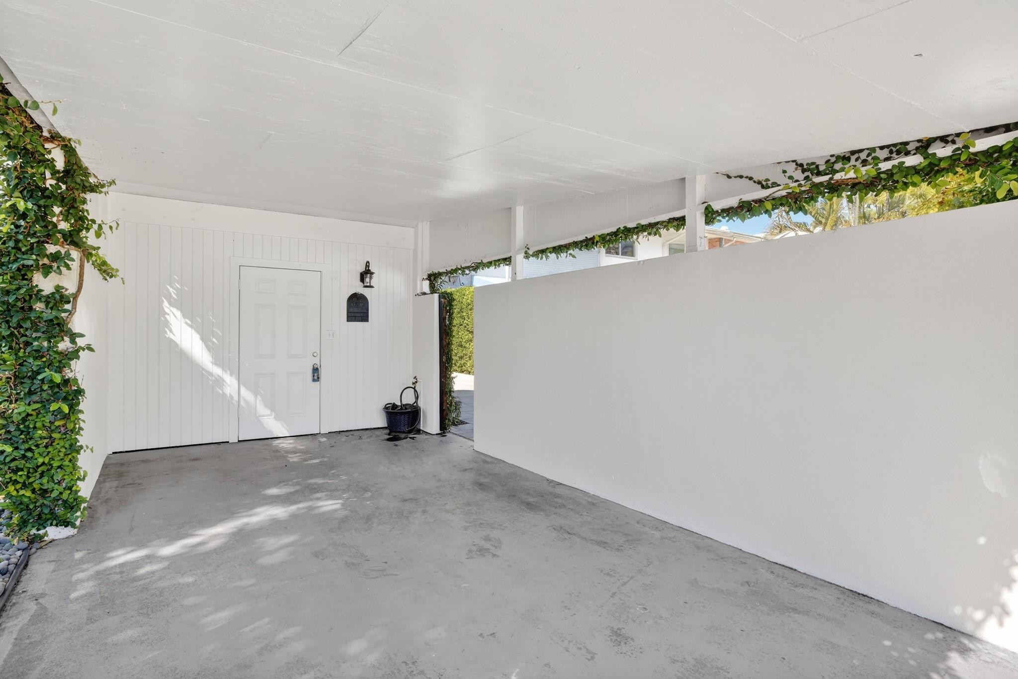 Townhouse Isle - Residential