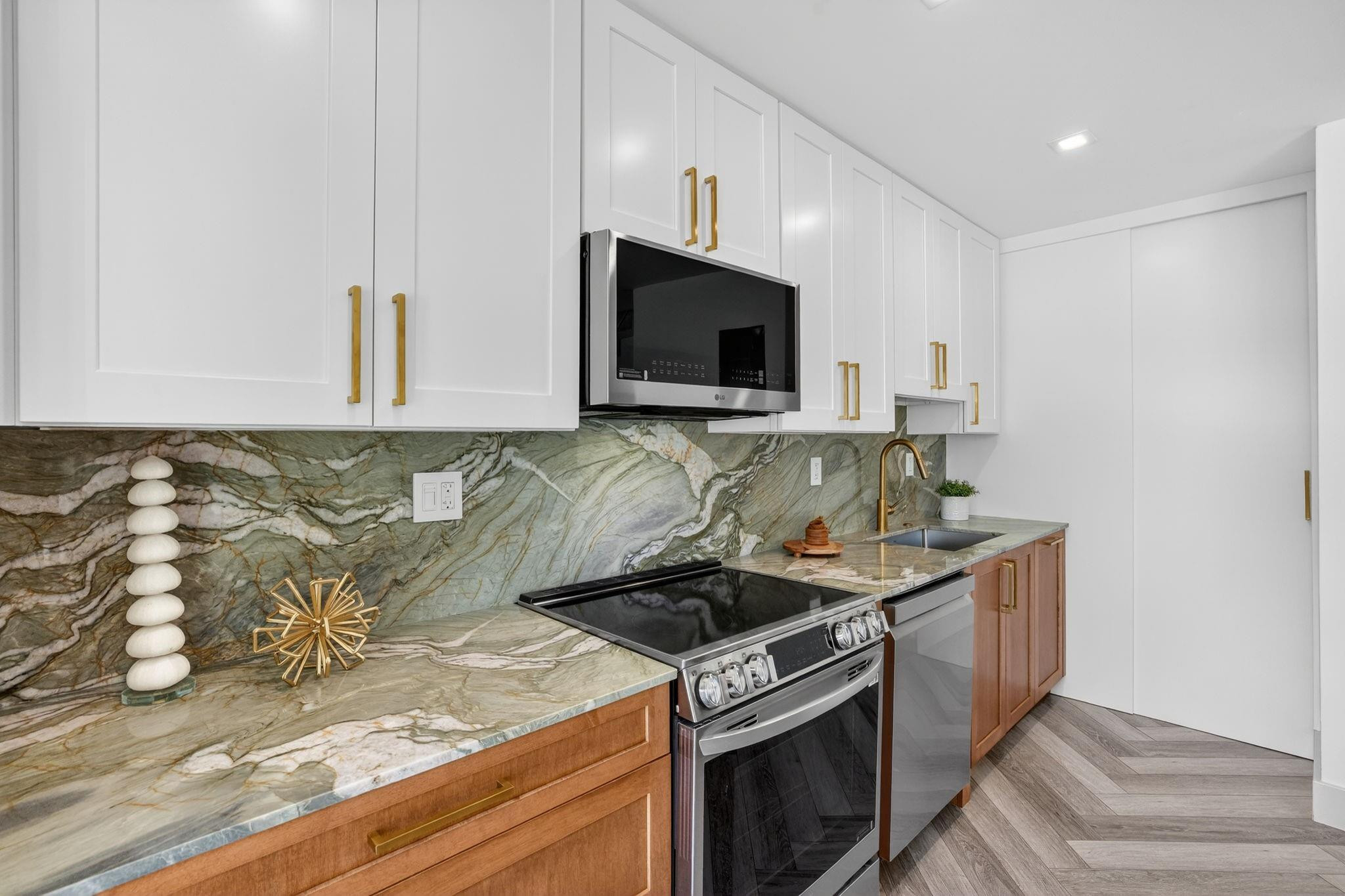 Townhouse Isle - Residential