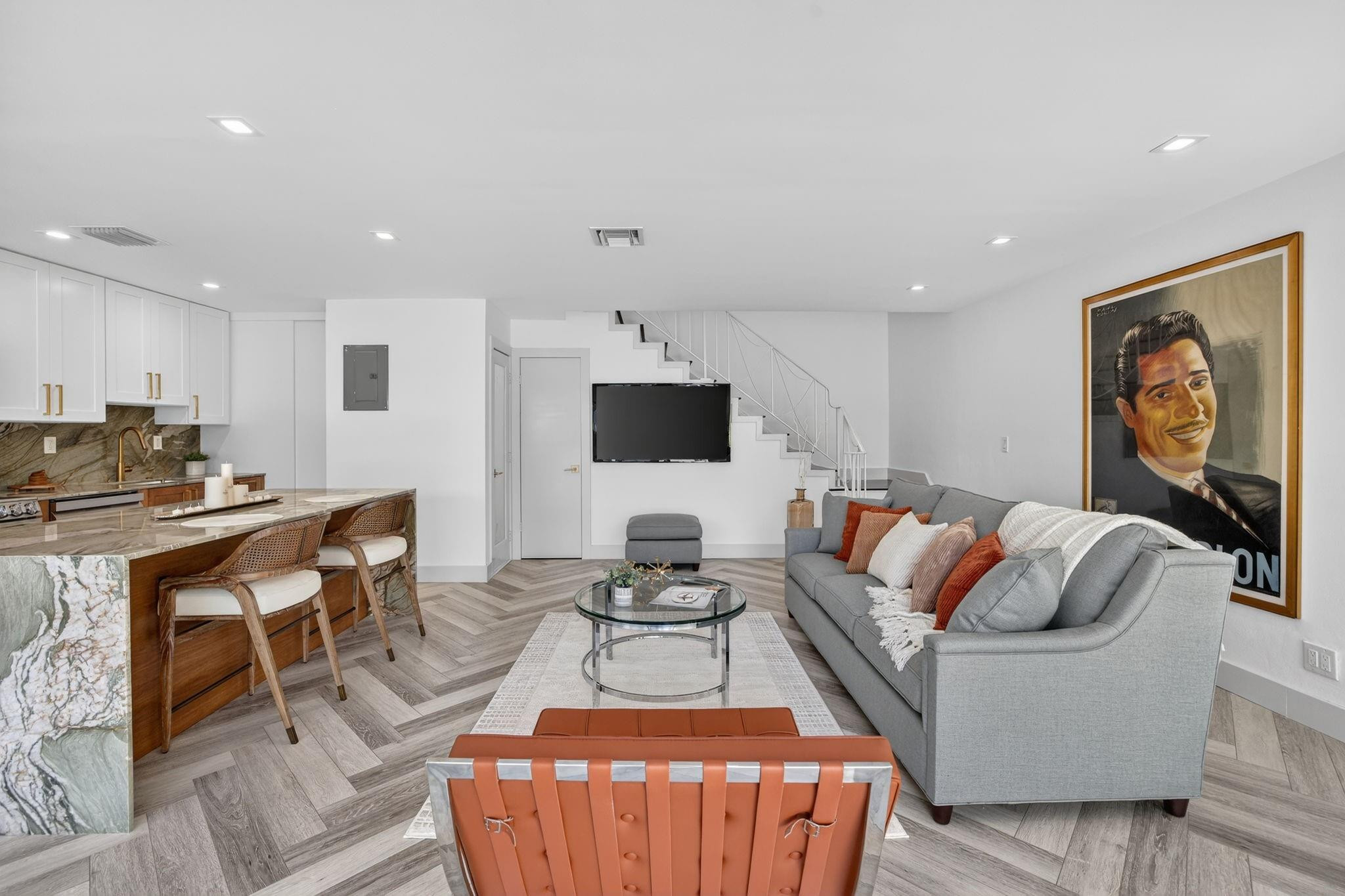 Townhouse Isle - Residential