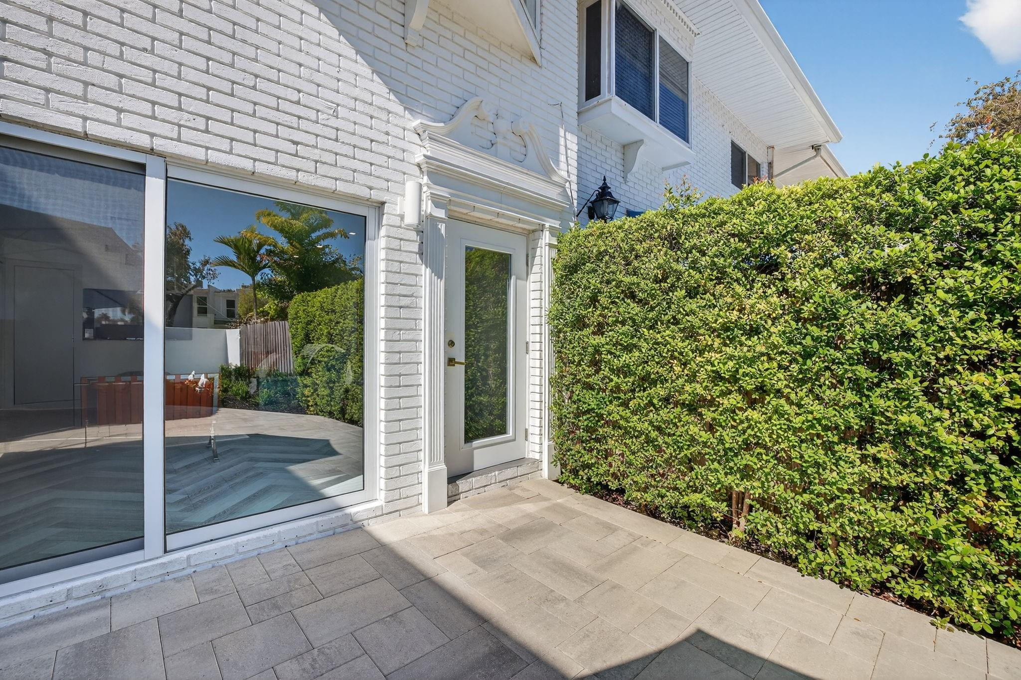 Townhouse Isle - Residential