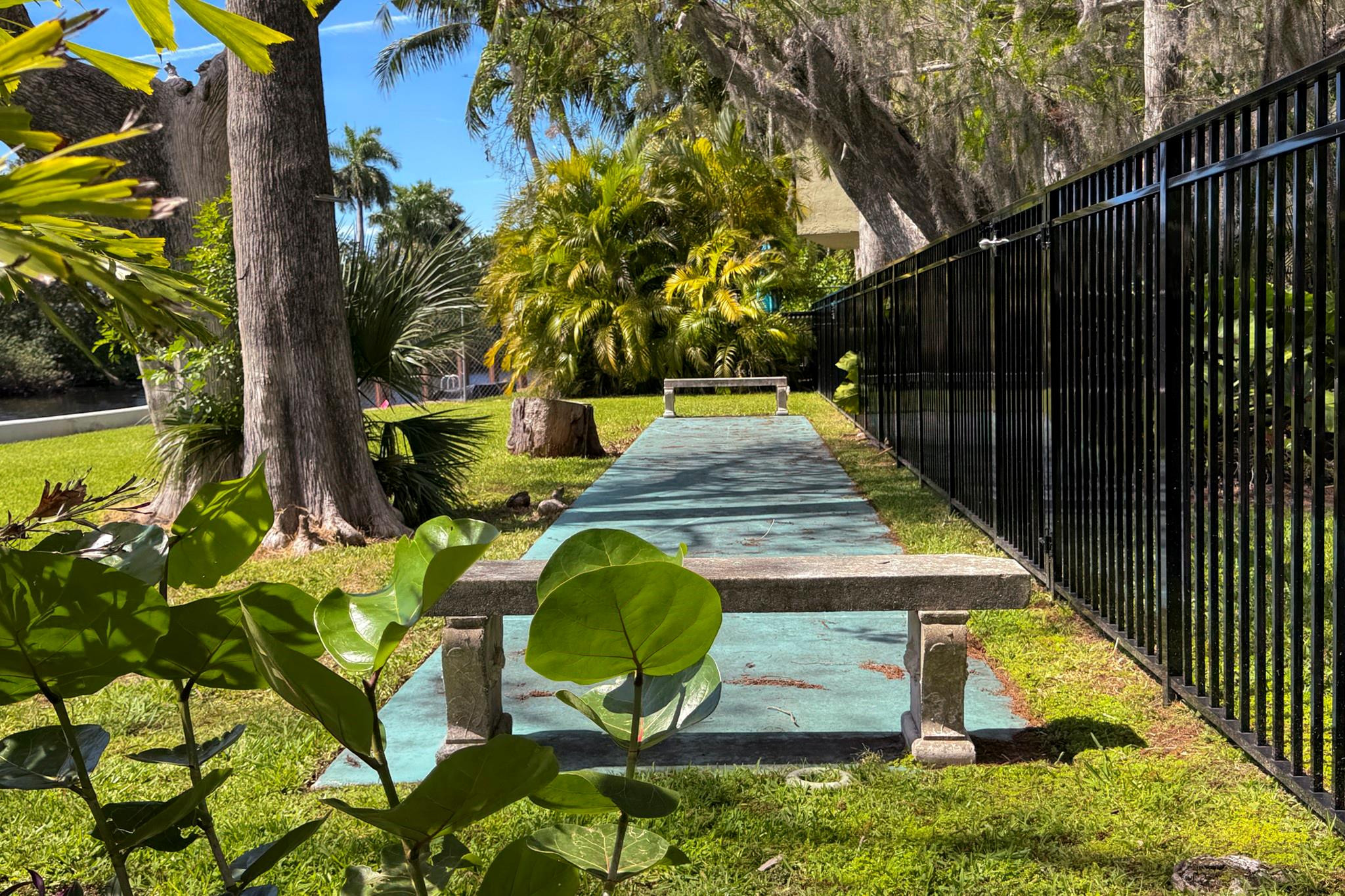 Townhouse Isle - Residential