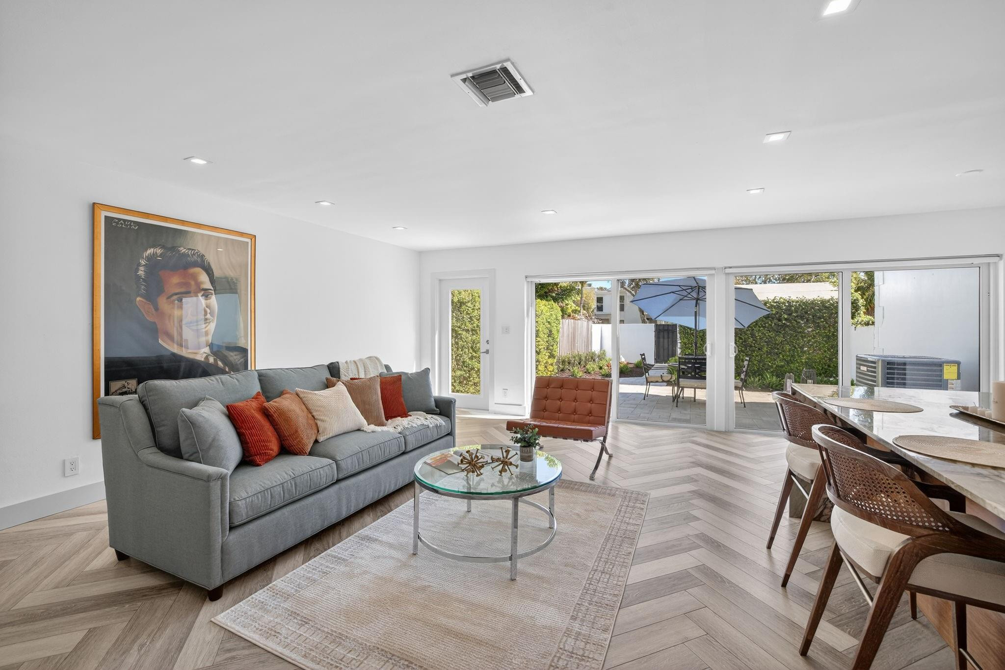 Townhouse Isle - Residential