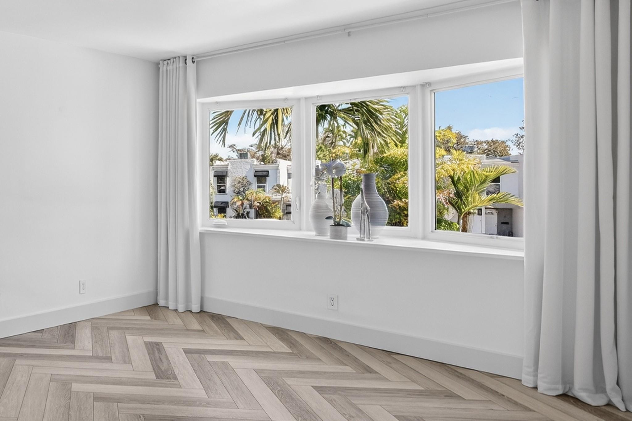 Townhouse Isle - Residential