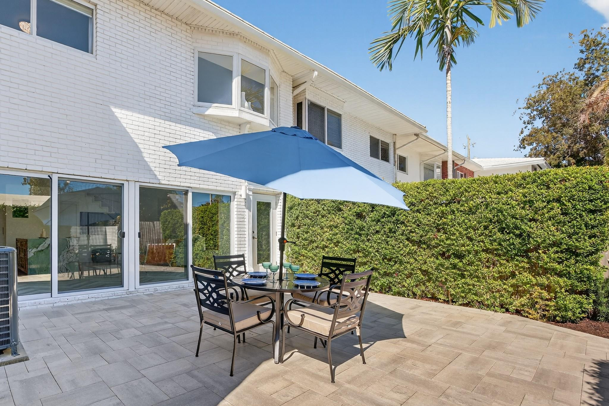 Townhouse Isle - Residential