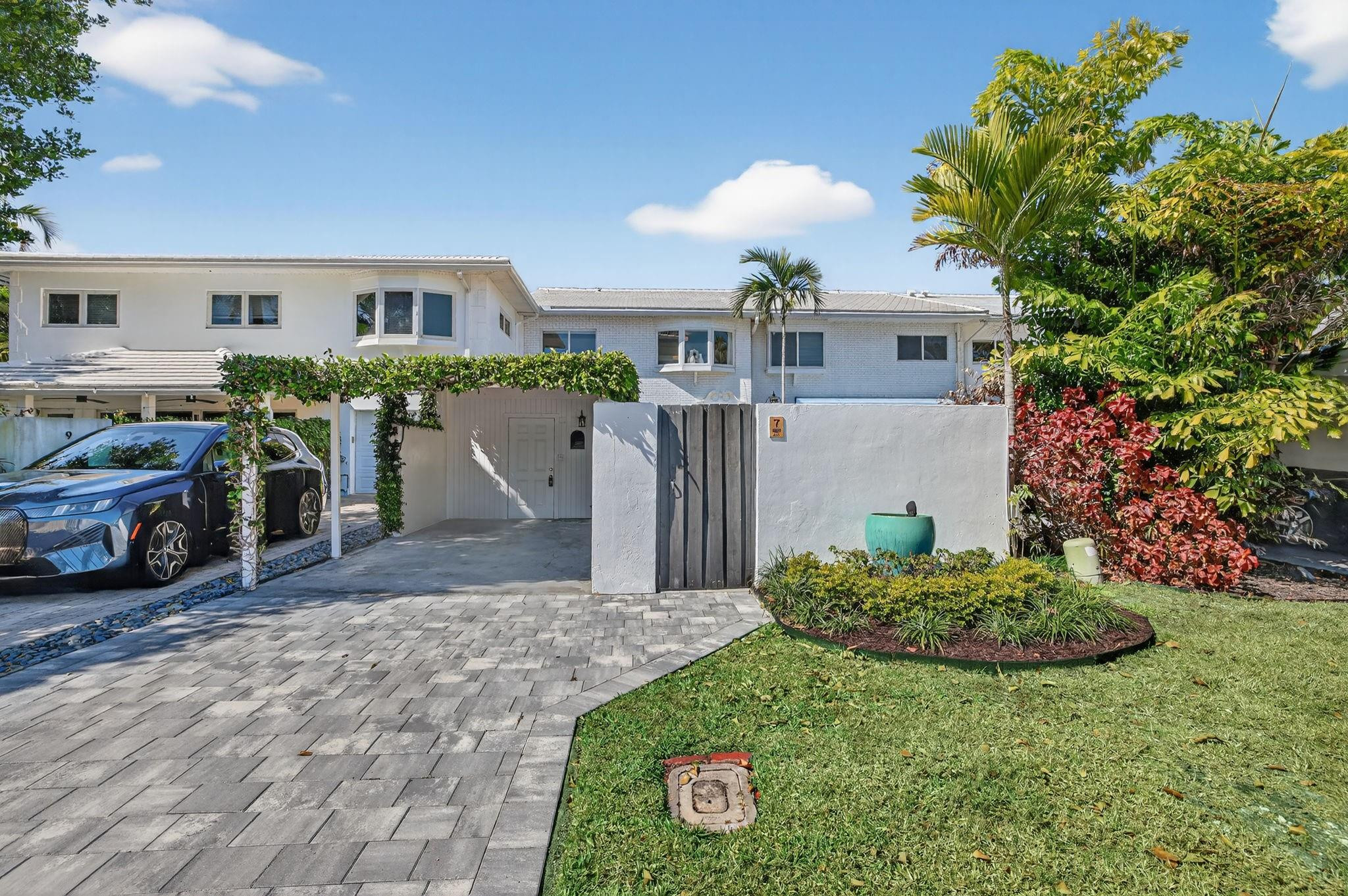 Townhouse Isle - Residential