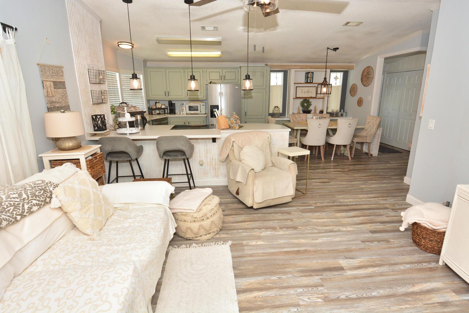 8483 Filifera Court