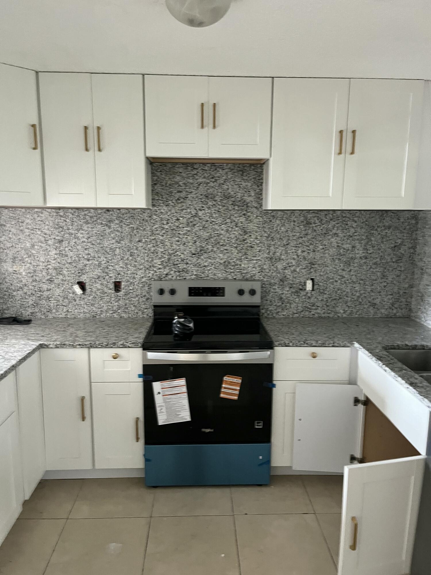 602 SW Jeanne Street SW