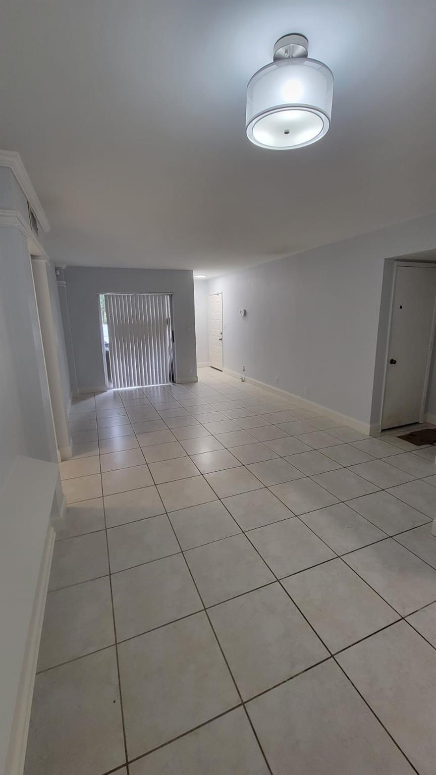 313 Gardens Drive 104