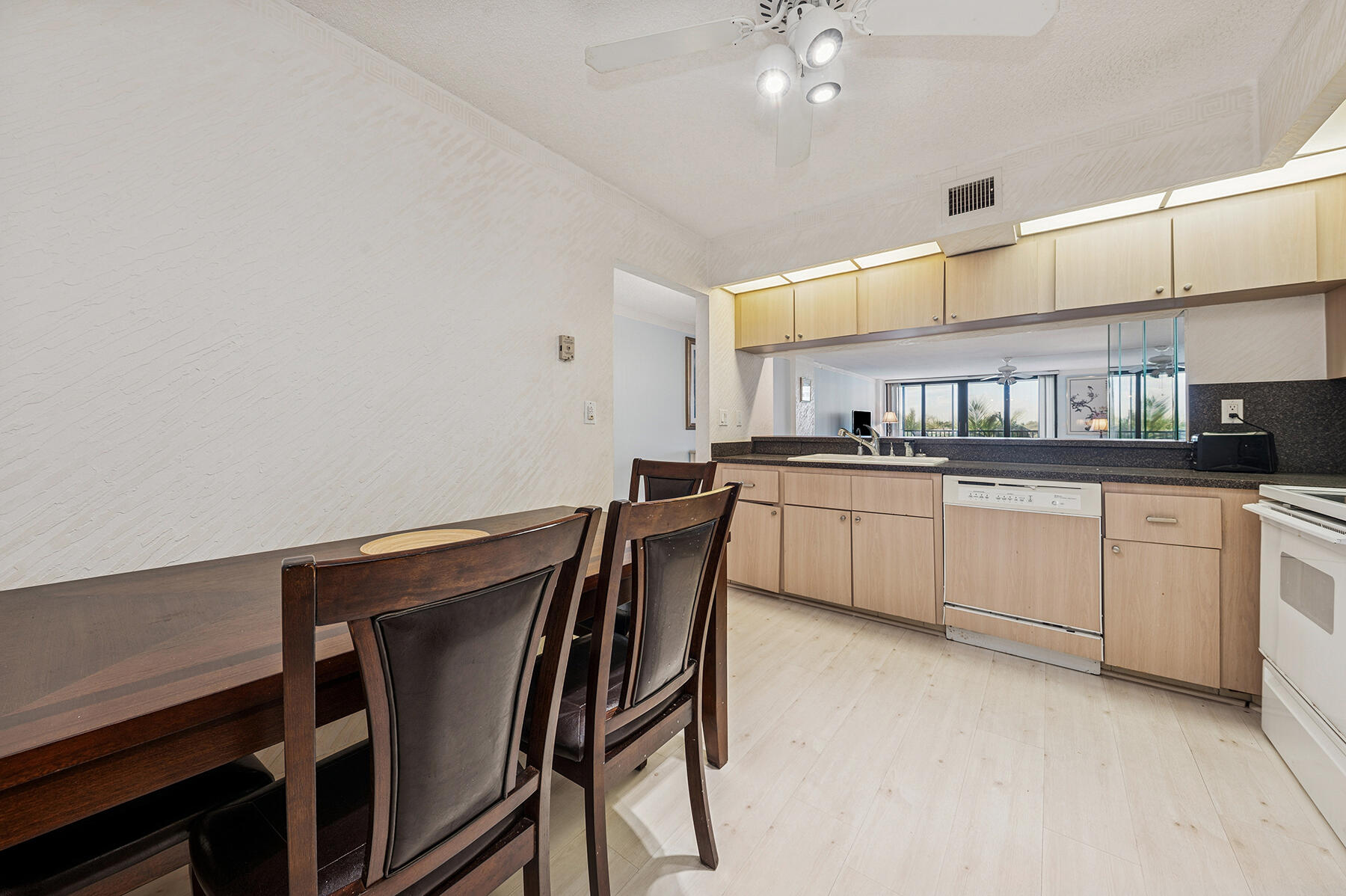 CORONADO AT HIGHLAND BEAC - Residential Lease