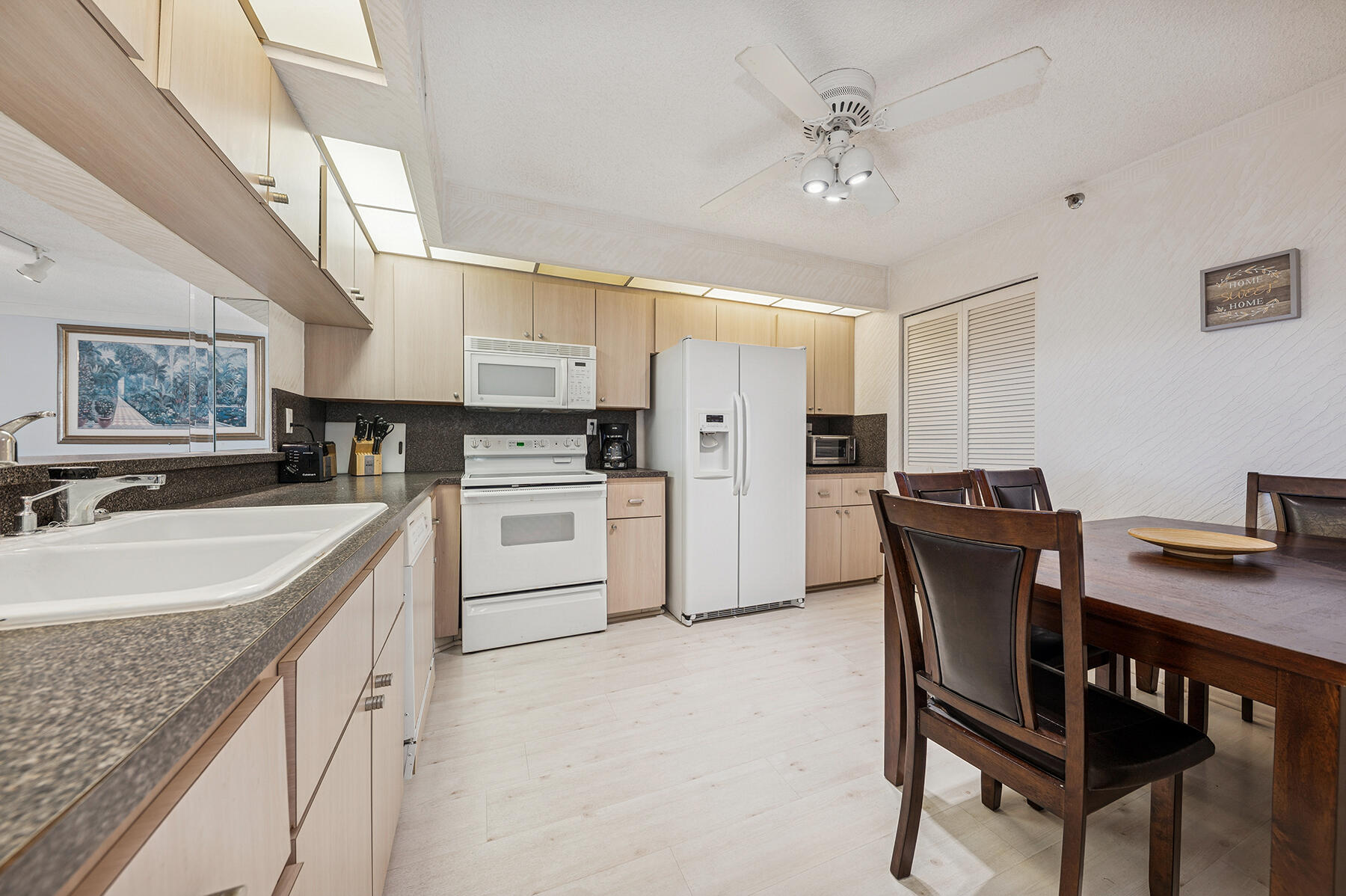 CORONADO AT HIGHLAND BEAC - Residential Lease