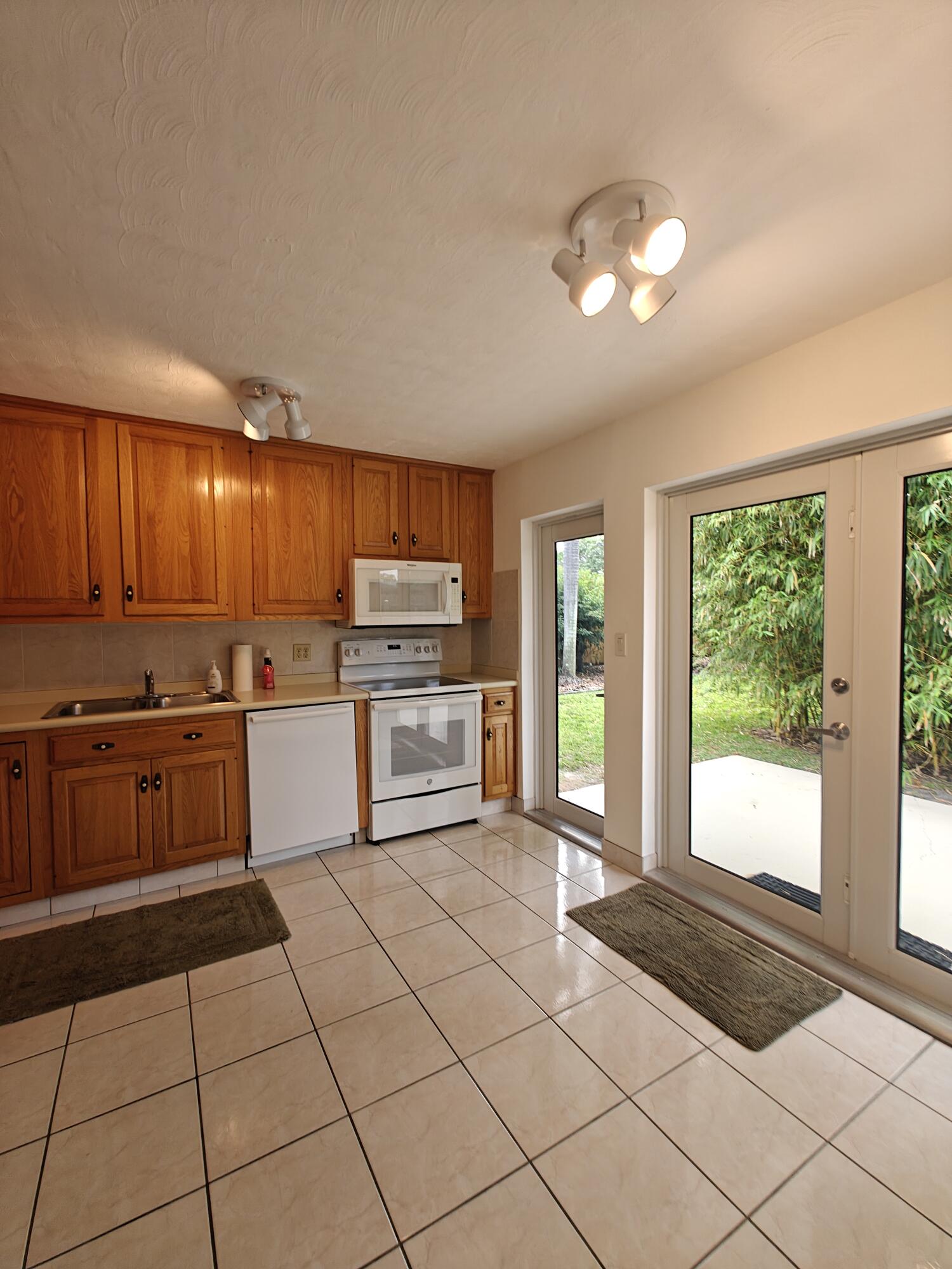 BREEZE HAVEN NO 2 - Residential