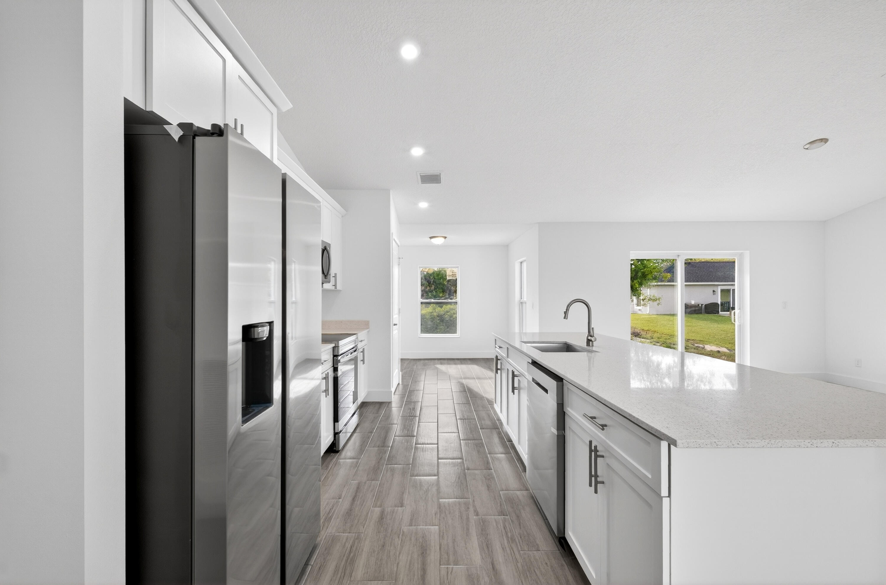 VERO LAKE ESTATES UNIT R - Residential