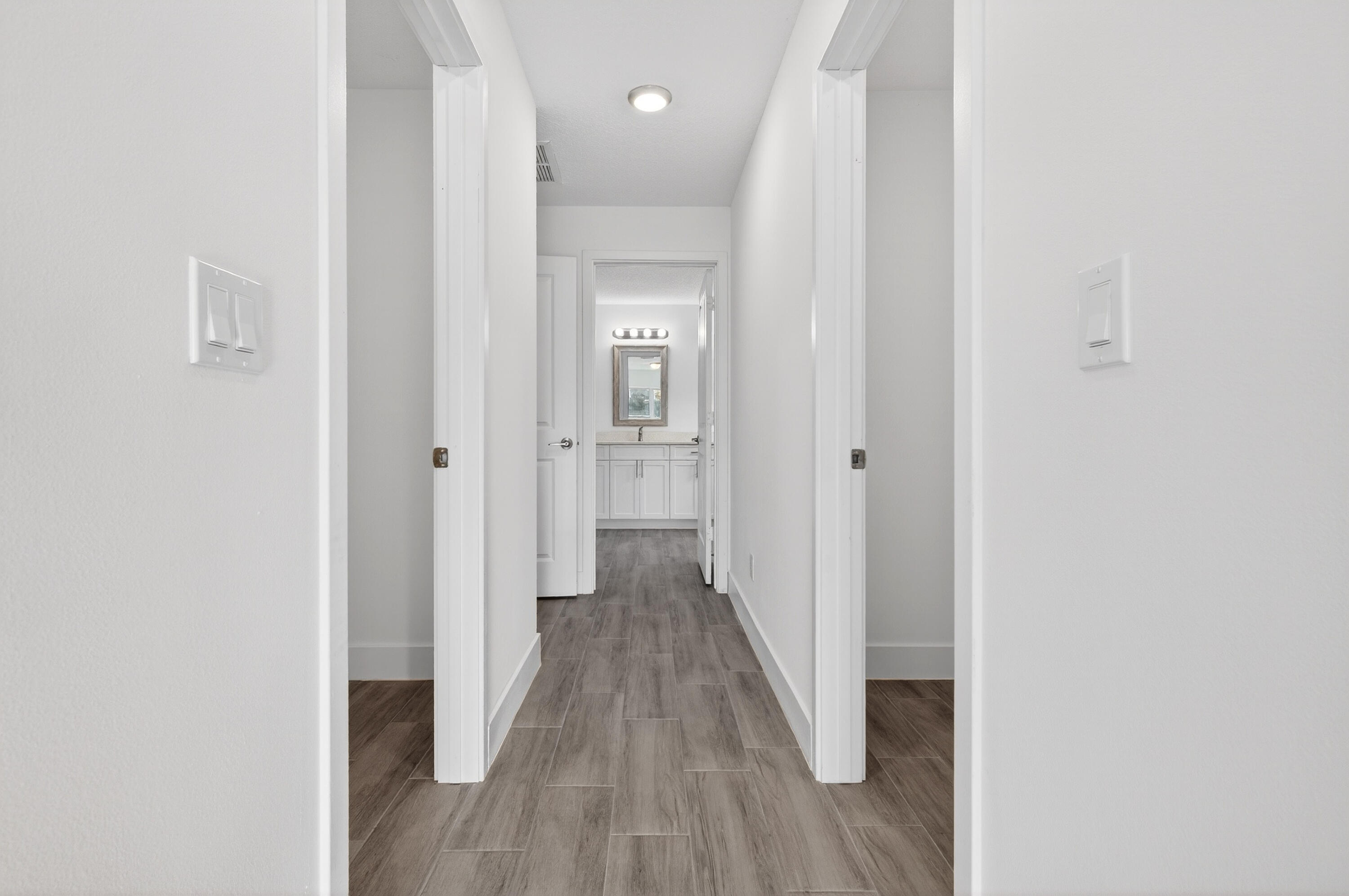 VERO LAKE ESTATES UNIT R - Residential