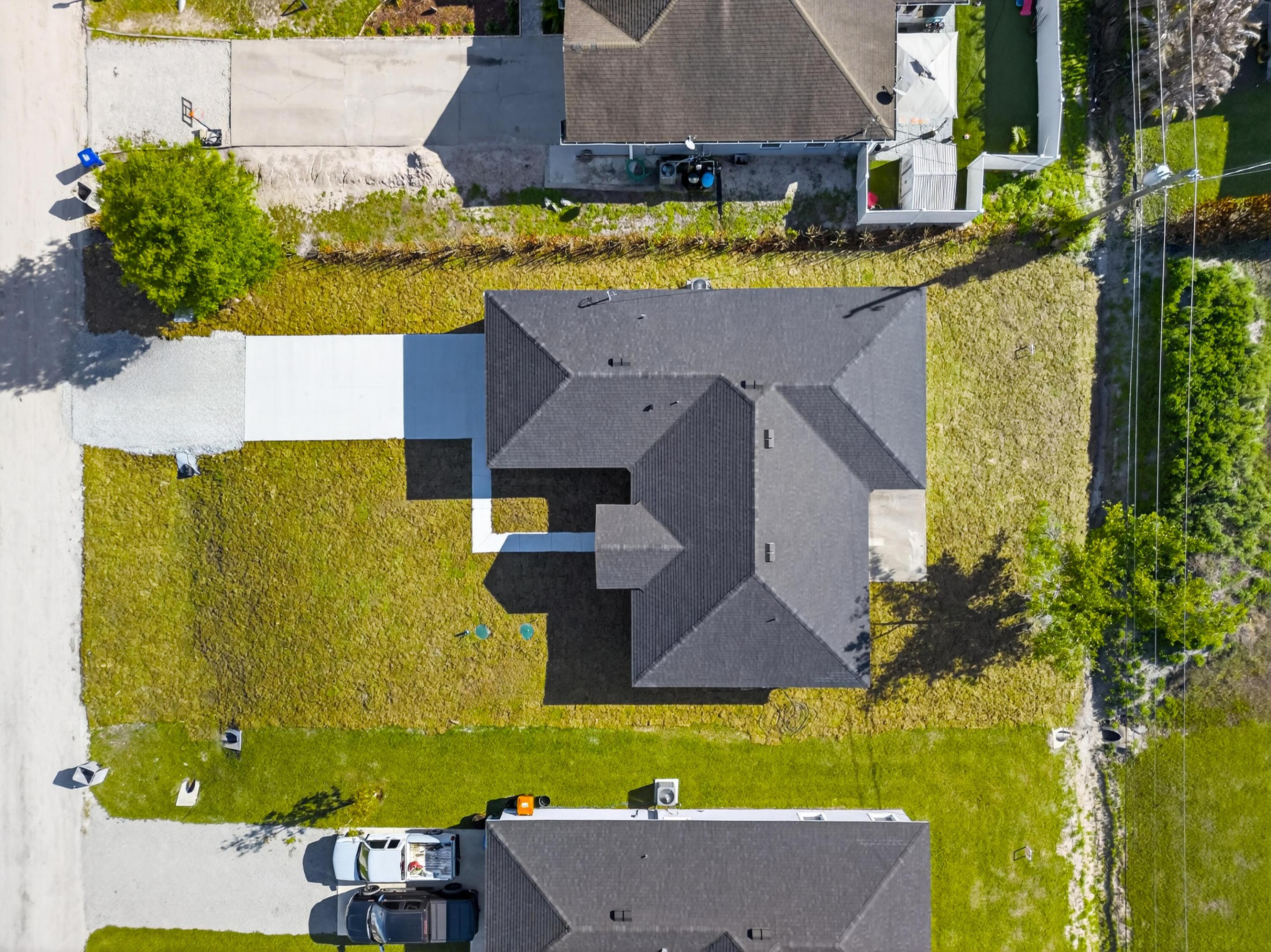 VERO LAKE ESTATES UNIT R - Residential