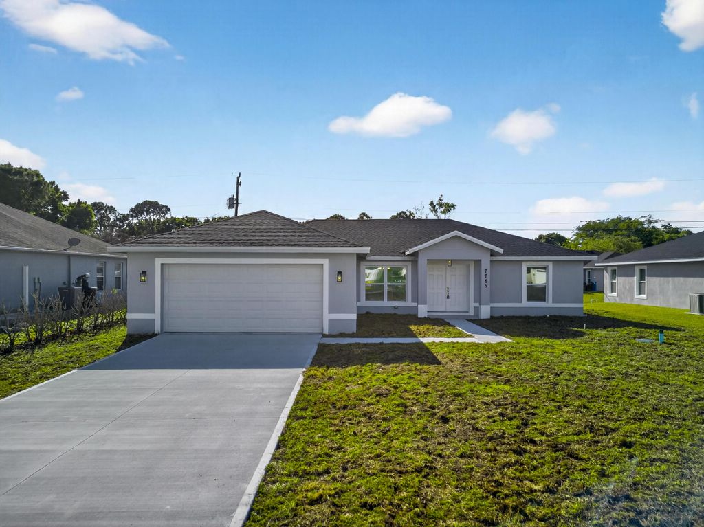 Photo of 7785 105th Avenue, Vero Beach, FL 32967 (MLS # B26004404)