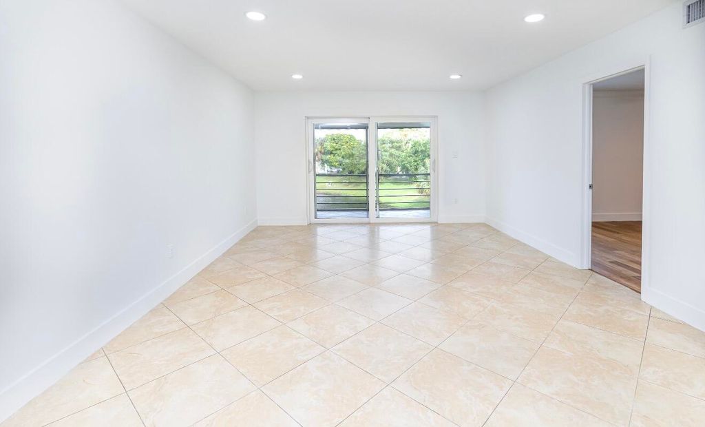 Photo of 2600 Fiore Way #2110, Delray Beach, FL 33445 (MLS # R11151319)