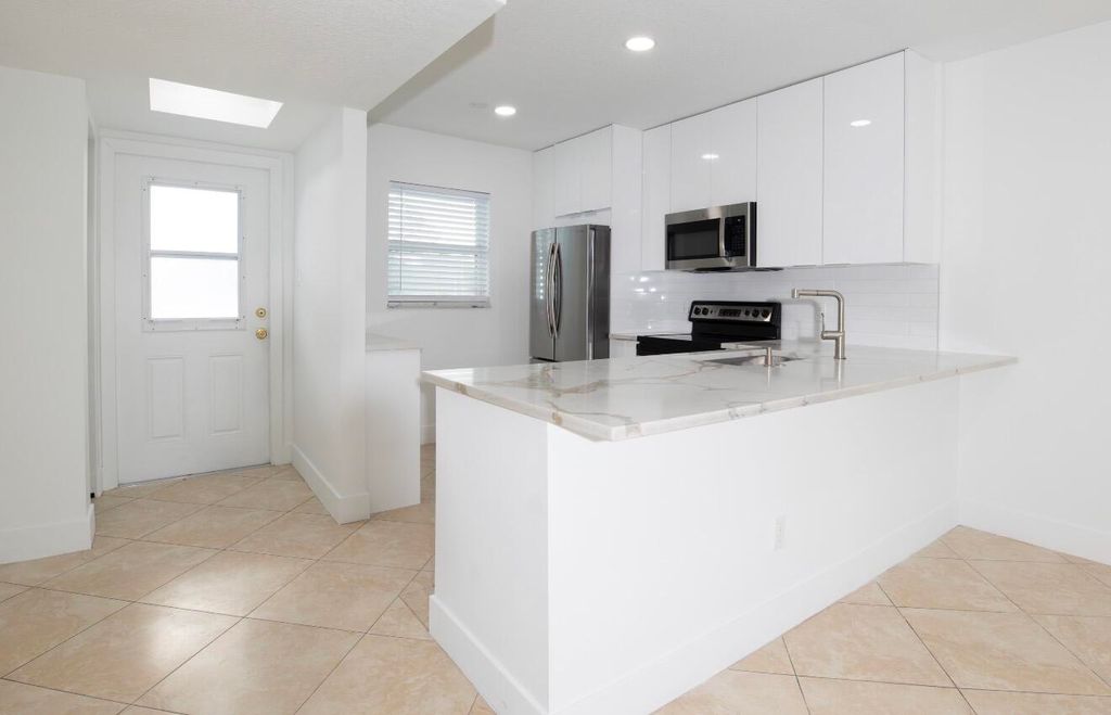 Photo of 2600 Fiore Way #2110, Delray Beach, FL 33445 (MLS # R11151319)