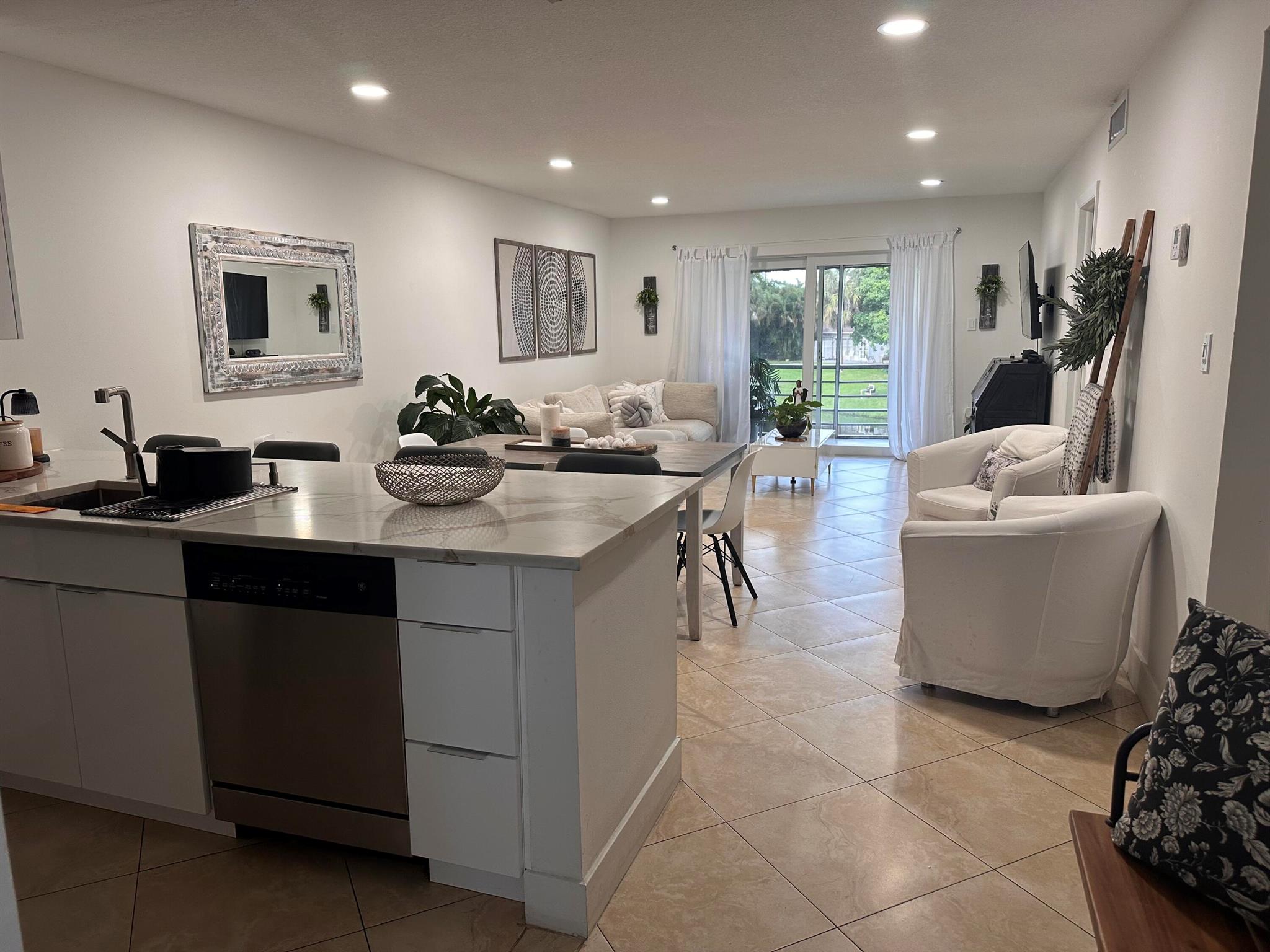 View photos, virtual tours, details... 2600 Fiore Way 2110